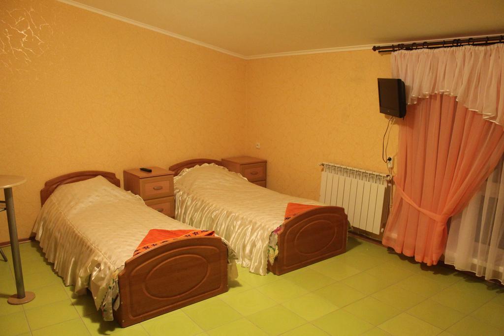 4 Seasons Hotel Boryspil Phòng bức ảnh