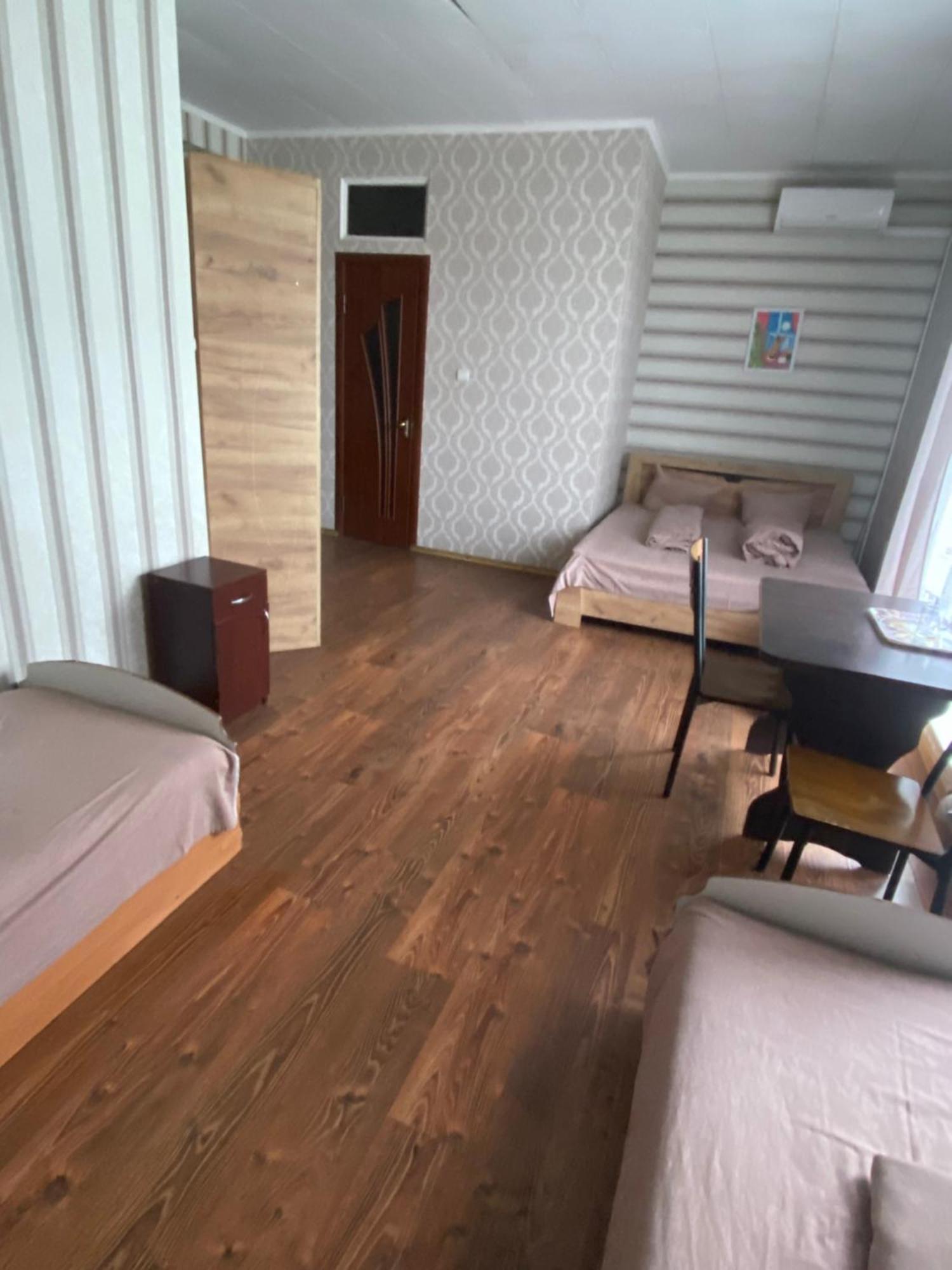 4 Seasons Hotel Boryspil Ngoại thất bức ảnh