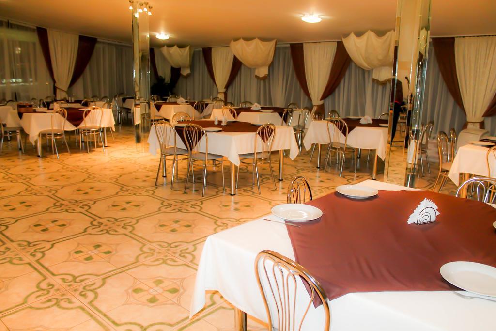 4 Seasons Hotel Boryspil Ngoại thất bức ảnh