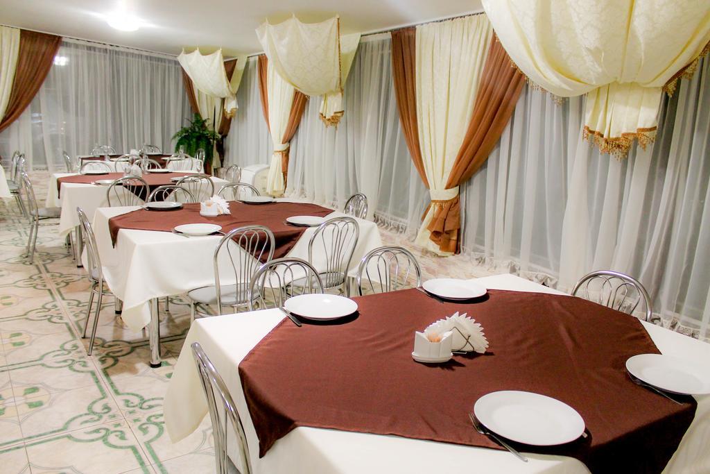 4 Seasons Hotel Boryspil Ngoại thất bức ảnh